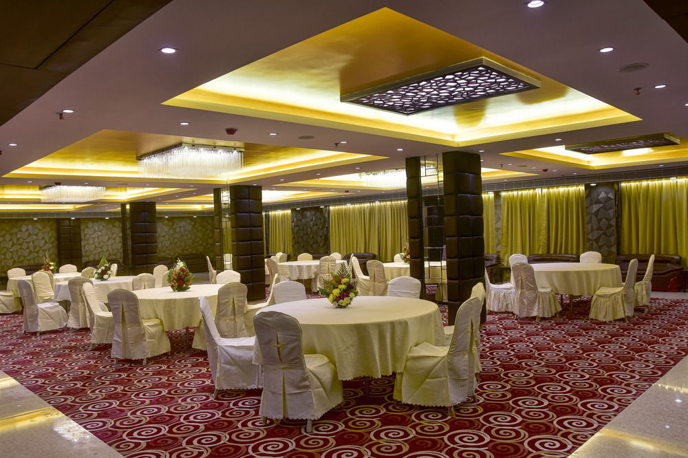 The Fern Residency Kolkata Hotel Exterior photo